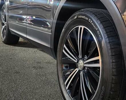 Фольксваген Тігуан 2020 у Києві на Automoto.ua Сірий Фольксваген Тігуан, об'ємом двигуна 1.98 л та пробігом 119 тис. км за 26700 $, фото 57 на Automoto.ua