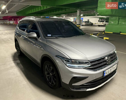 Серый Фольксваген Тигуан, объемом двигателя 1.98 л и пробегом 104 тыс. км за 25200 $, фото 2 на Automoto.ua