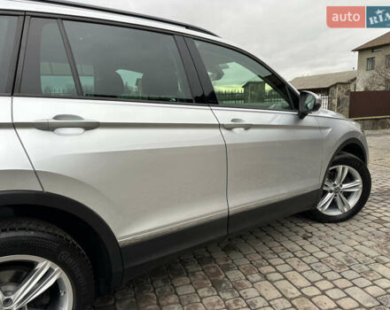 Сірий Фольксваген Тігуан, об'ємом двигуна 1.97 л та пробігом 160 тис. км за 28650 $, фото 31 на Automoto.ua