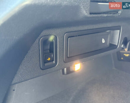 Серый Фольксваген Тигуан, объемом двигателя 2 л и пробегом 176 тыс. км за 27950 $, фото 82 на Automoto.ua