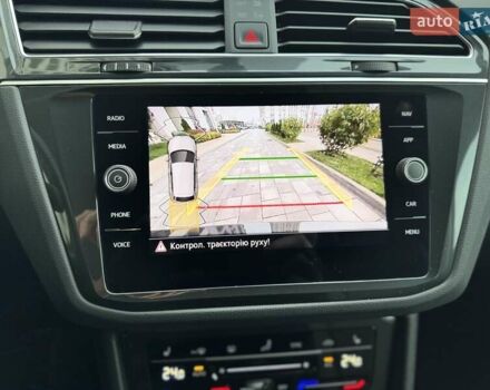 Сірий Фольксваген Тігуан, об'ємом двигуна 1.97 л та пробігом 51 тис. км за 34500 $, фото 31 на Automoto.ua