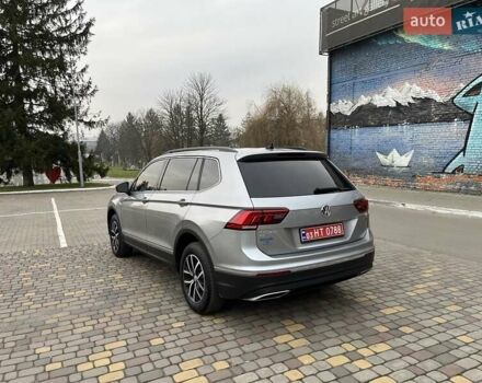 Серый Фольксваген Тигуан, объемом двигателя 2 л и пробегом 119 тыс. км за 19500 $, фото 56 на Automoto.ua