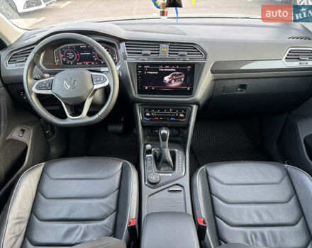 Серый Фольксваген Тигуан, объемом двигателя 1.97 л и пробегом 180 тыс. км за 31000 $, фото 16 на Automoto.ua