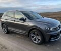 Серый Фольксваген Тигуан, объемом двигателя 2 л и пробегом 74 тыс. км за 11100 $, фото 2 на Automoto.ua
