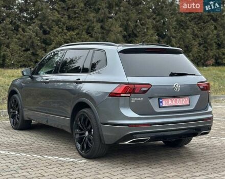 Серый Фольксваген Тигуан, объемом двигателя 2 л и пробегом 67 тыс. км за 25999 $, фото 7 на Automoto.ua