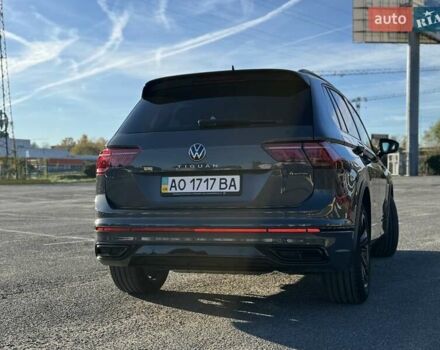Серый Фольксваген Тигуан, объемом двигателя 1.98 л и пробегом 52 тыс. км за 36999 $, фото 4 на Automoto.ua