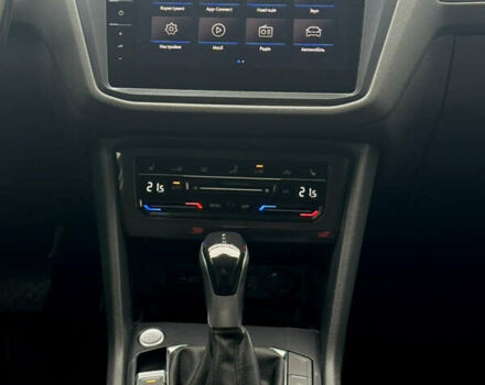 Сірий Фольксваген Тігуан, об'ємом двигуна 2 л та пробігом 204 тис. км за 34499 $, фото 32 на Automoto.ua