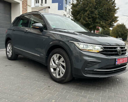Серый Фольксваген Тигуан, объемом двигателя 2 л и пробегом 194 тыс. км за 31500 $, фото 1 на Automoto.ua