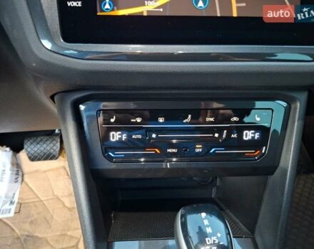 Серый Фольксваген Тигуан, объемом двигателя 1.97 л и пробегом 190 тыс. км за 26399 $, фото 32 на Automoto.ua