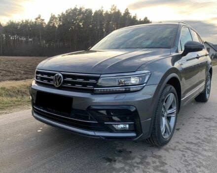 Серый Фольксваген Тигуан, объемом двигателя 2 л и пробегом 74 тыс. км за 11100 $, фото 4 на Automoto.ua