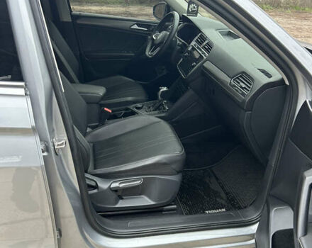 Серый Фольксваген Тигуан, объемом двигателя 1.98 л и пробегом 63 тыс. км за 25900 $, фото 15 на Automoto.ua