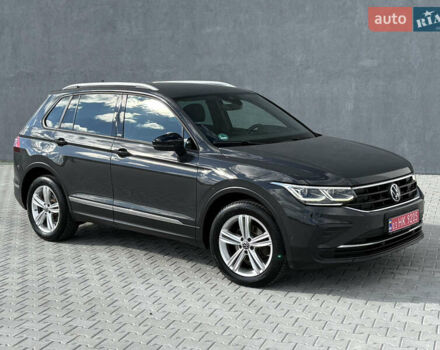 Серый Фольксваген Тигуан, объемом двигателя 2 л и пробегом 176 тыс. км за 27950 $, фото 13 на Automoto.ua