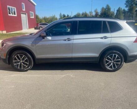 Серый Фольксваген Тигуан, объемом двигателя 2 л и пробегом 90 тыс. км за 23000 $, фото 3 на Automoto.ua