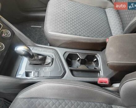 Серый Фольксваген Тигуан, объемом двигателя 1.98 л и пробегом 60 тыс. км за 19000 $, фото 29 на Automoto.ua