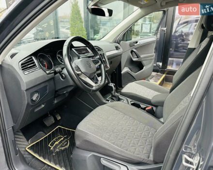 Серый Фольксваген Тигуан, объемом двигателя 1.97 л и пробегом 150 тыс. км за 26300 $, фото 12 на Automoto.ua