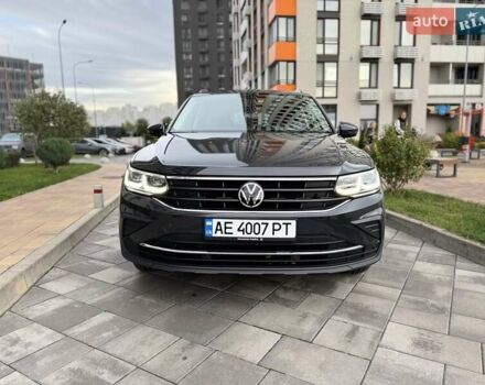 Серый Фольксваген Тигуан, объемом двигателя 1.97 л и пробегом 51 тыс. км за 34500 $, фото 1 на Automoto.ua