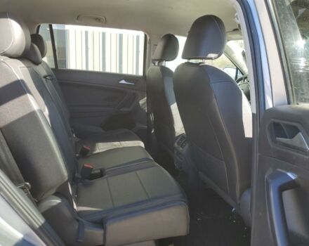 Серый Фольксваген Тигуан, объемом двигателя 2 л и пробегом 160 тыс. км за 6000 $, фото 10 на Automoto.ua