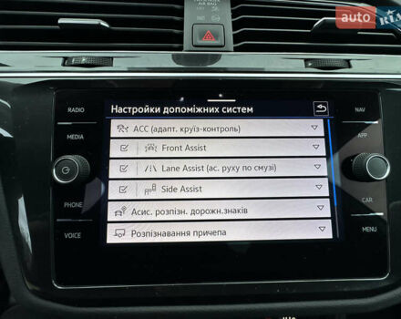 Сірий Фольксваген Тігуан, об'ємом двигуна 1.97 л та пробігом 160 тис. км за 28650 $, фото 87 на Automoto.ua