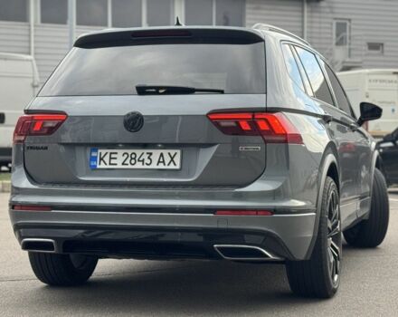 Сірий Фольксваген Тігуан, об'ємом двигуна 2 л та пробігом 98 тис. км за 24900 $, фото 2 на Automoto.ua