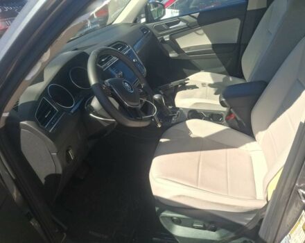 Серый Фольксваген Тигуан, объемом двигателя 2 л и пробегом 56 тыс. км за 12500 $, фото 15 на Automoto.ua