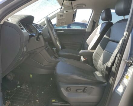 Серый Фольксваген Тигуан, объемом двигателя 2 л и пробегом 160 тыс. км за 6000 $, фото 6 на Automoto.ua