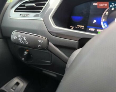 Сірий Фольксваген Тігуан, об'ємом двигуна 2 л та пробігом 63 тис. км за 23400 $, фото 34 на Automoto.ua