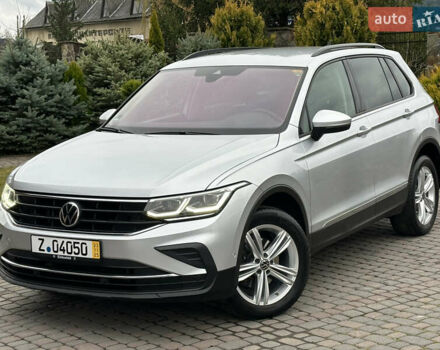 Сірий Фольксваген Тігуан, об'ємом двигуна 1.97 л та пробігом 160 тис. км за 28650 $, фото 2 на Automoto.ua