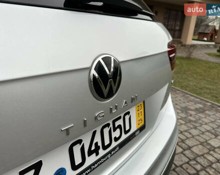 Сірий Фольксваген Тігуан, об'ємом двигуна 1.97 л та пробігом 160 тис. км за 28650 $, фото 34 на Automoto.ua