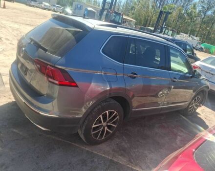 Серый Фольксваген Тигуан, объемом двигателя 2 л и пробегом 56 тыс. км за 12500 $, фото 5 на Automoto.ua