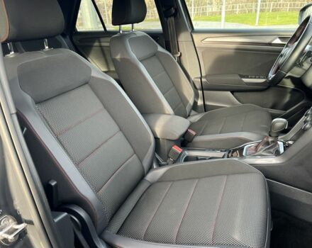 Серый Фольксваген Тигуан, объемом двигателя 1.5 л и пробегом 49 тыс. км за 23700 $, фото 9 на Automoto.ua