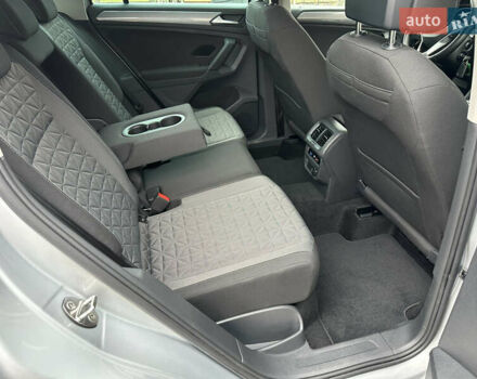 Сірий Фольксваген Тігуан, об'ємом двигуна 1.97 л та пробігом 160 тис. км за 28650 $, фото 72 на Automoto.ua