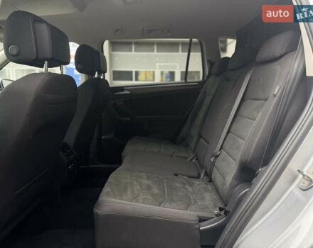 Сірий Фольксваген Тігуан, об'ємом двигуна 2 л та пробігом 204 тис. км за 34499 $, фото 15 на Automoto.ua