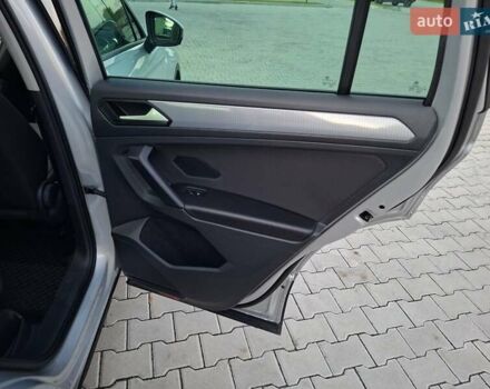 Серый Фольксваген Тигуан, объемом двигателя 1.97 л и пробегом 190 тыс. км за 26399 $, фото 22 на Automoto.ua