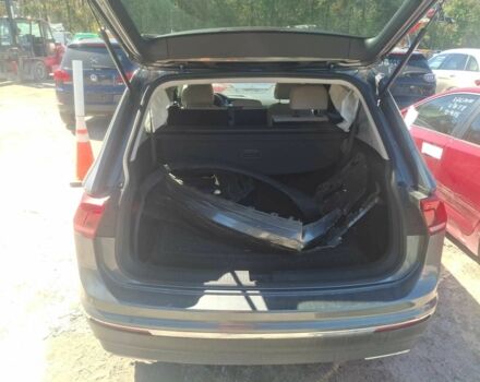 Серый Фольксваген Тигуан, объемом двигателя 2 л и пробегом 56 тыс. км за 12500 $, фото 9 на Automoto.ua