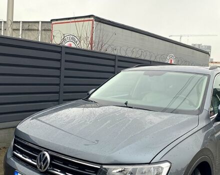 Серый Фольксваген Тигуан, объемом двигателя 2 л и пробегом 33 тыс. км за 22700 $, фото 6 на Automoto.ua