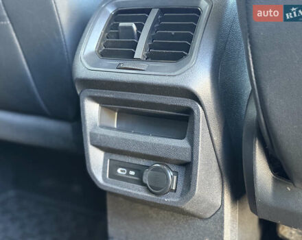 Серый Фольксваген Тигуан, объемом двигателя 2 л и пробегом 120 тыс. км за 23500 $, фото 29 на Automoto.ua