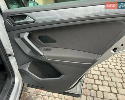 Сірий Фольксваген Тігуан, об'ємом двигуна 1.97 л та пробігом 160 тис. км за 28650 $, фото 75 на Automoto.ua