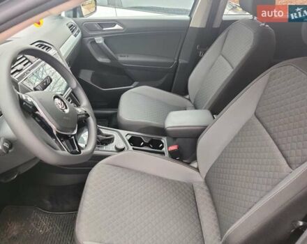 Серый Фольксваген Тигуан, объемом двигателя 1.98 л и пробегом 76 тыс. км за 19200 $, фото 11 на Automoto.ua