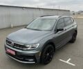 Серый Фольксваген Тигуан, объемом двигателя 1.98 л и пробегом 98 тыс. км за 24500 $, фото 2 на Automoto.ua