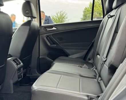 Сірий Фольксваген Тігуан, об'ємом двигуна 2 л та пробігом 97 тис. км за 19900 $, фото 15 на Automoto.ua