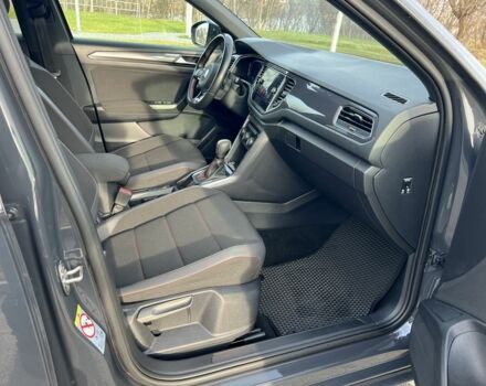 Серый Фольксваген Тигуан, объемом двигателя 1.5 л и пробегом 49 тыс. км за 23700 $, фото 8 на Automoto.ua