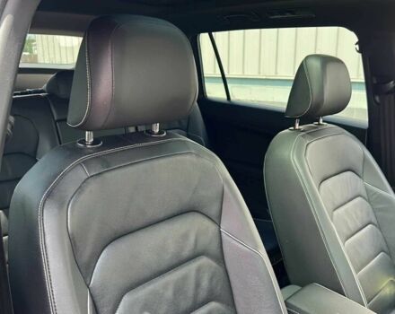 Серый Фольксваген Тигуан, объемом двигателя 2 л и пробегом 38 тыс. км за 13000 $, фото 9 на Automoto.ua