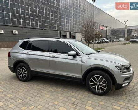 Серый Фольксваген Тигуан, объемом двигателя 2 л и пробегом 119 тыс. км за 19500 $, фото 19 на Automoto.ua