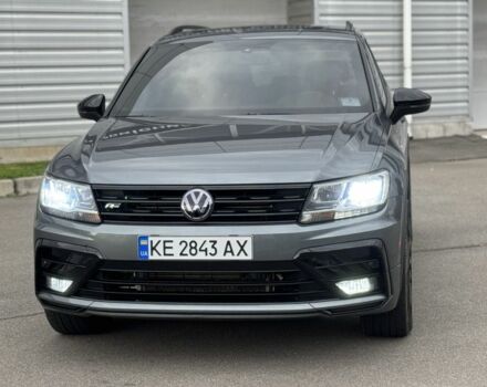 Сірий Фольксваген Тігуан, об'ємом двигуна 2 л та пробігом 98 тис. км за 24900 $, фото 5 на Automoto.ua