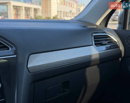 Серый Фольксваген Тигуан, объемом двигателя 1.98 л и пробегом 90 тыс. км за 21900 $, фото 45 на Automoto.ua