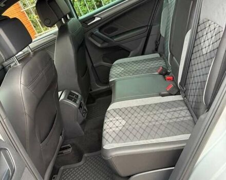 Сірий Фольксваген Тігуан, об'ємом двигуна 1.98 л та пробігом 70 тис. км за 38000 $, фото 7 на Automoto.ua