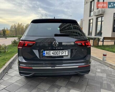 Серый Фольксваген Тигуан, объемом двигателя 1.97 л и пробегом 51 тыс. км за 34500 $, фото 5 на Automoto.ua