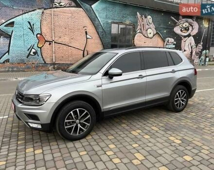 Серый Фольксваген Тигуан, объемом двигателя 2 л и пробегом 119 тыс. км за 19500 $, фото 52 на Automoto.ua