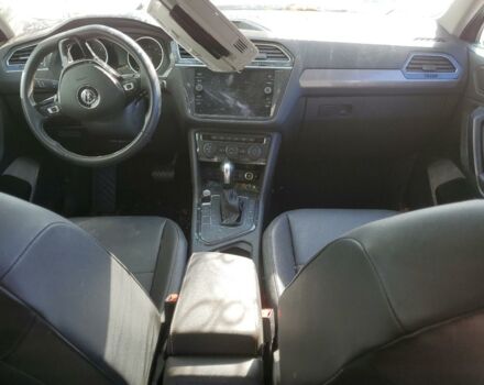 Серый Фольксваген Тигуан, объемом двигателя 2 л и пробегом 160 тыс. км за 6000 $, фото 7 на Automoto.ua