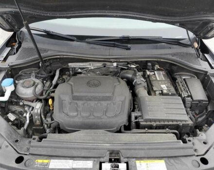 Сірий Фольксваген Тігуан, об'ємом двигуна 2 л та пробігом 65 тис. км за 3900 $, фото 10 на Automoto.ua